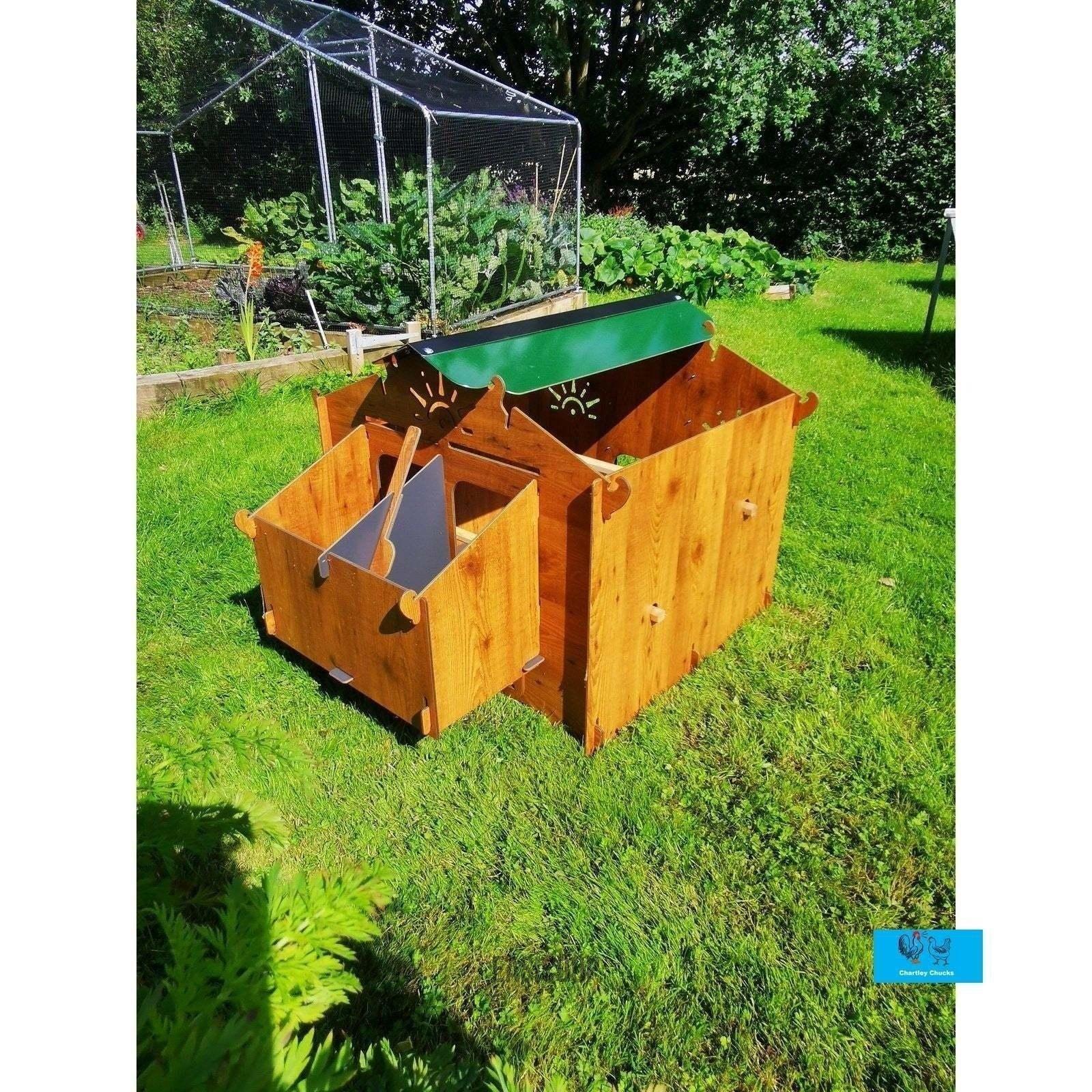 Easicoop Chalet 2XL - HPL Chicken House up to 15 large Birds - Chartley Chucks