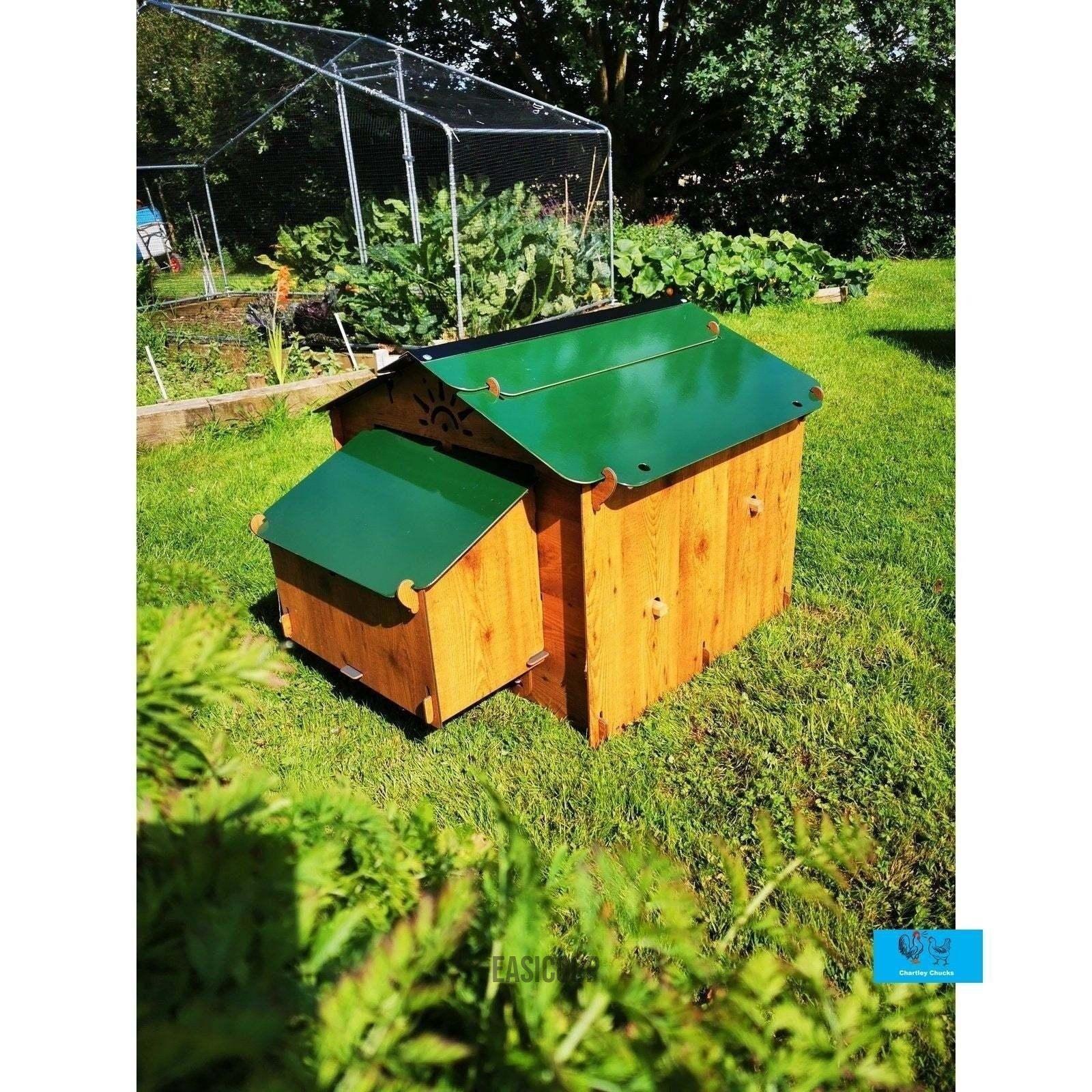 Easicoop Chalet 2XL - HPL Chicken House up to 15 large Birds - Chartley Chucks